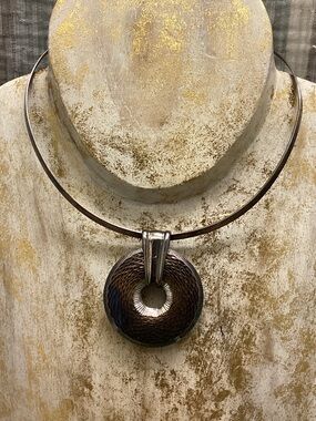 Sterling silver spinner pendant on wire choker Space age Futuristic Modernist